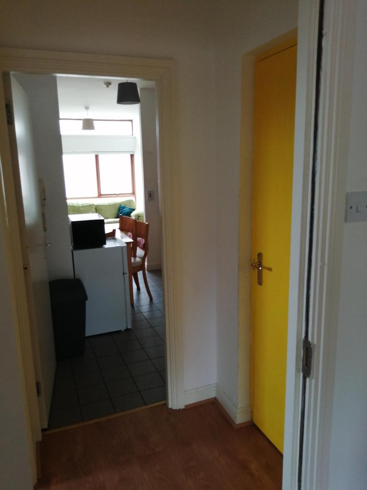 2 Bedroom, 2 Bathroom Apartment Dublin Exterior photo