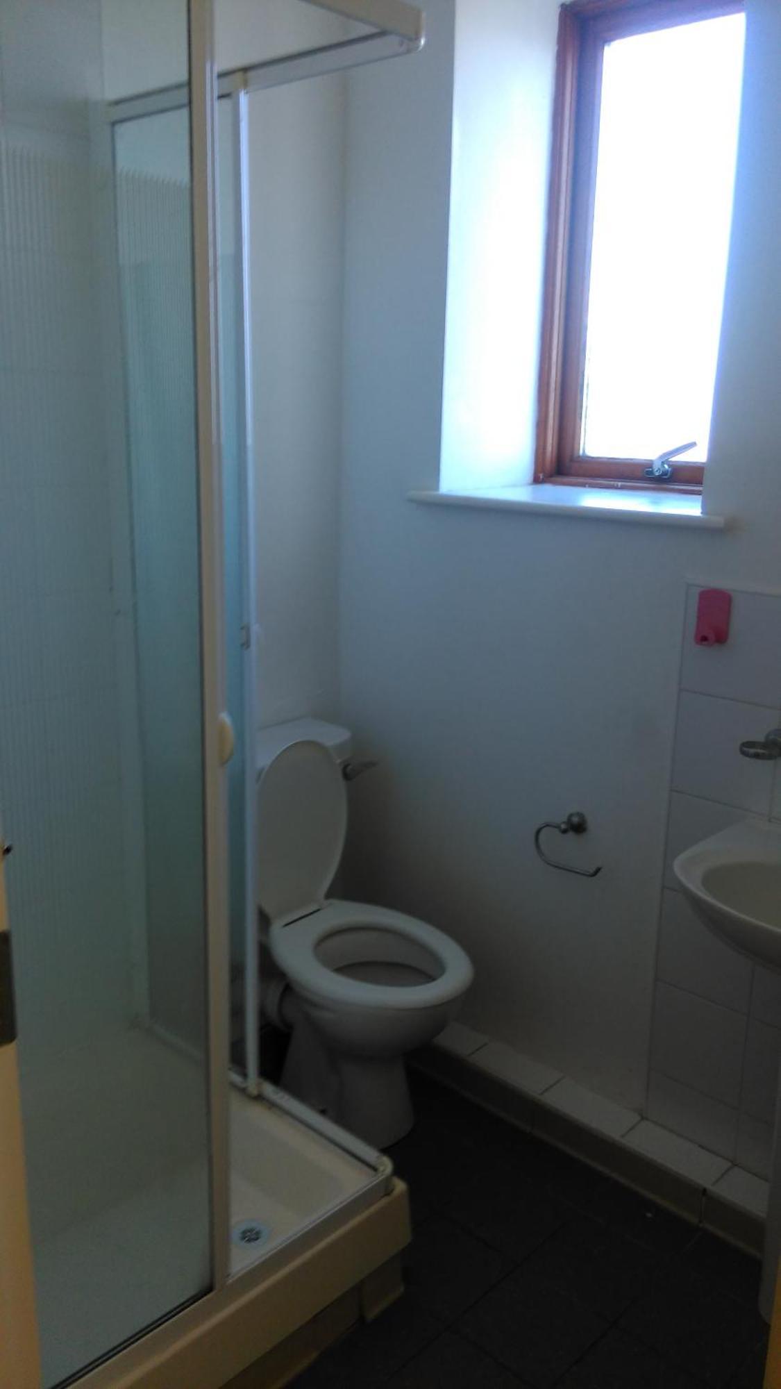 2 Bedroom, 2 Bathroom Apartment Dublin Exterior photo